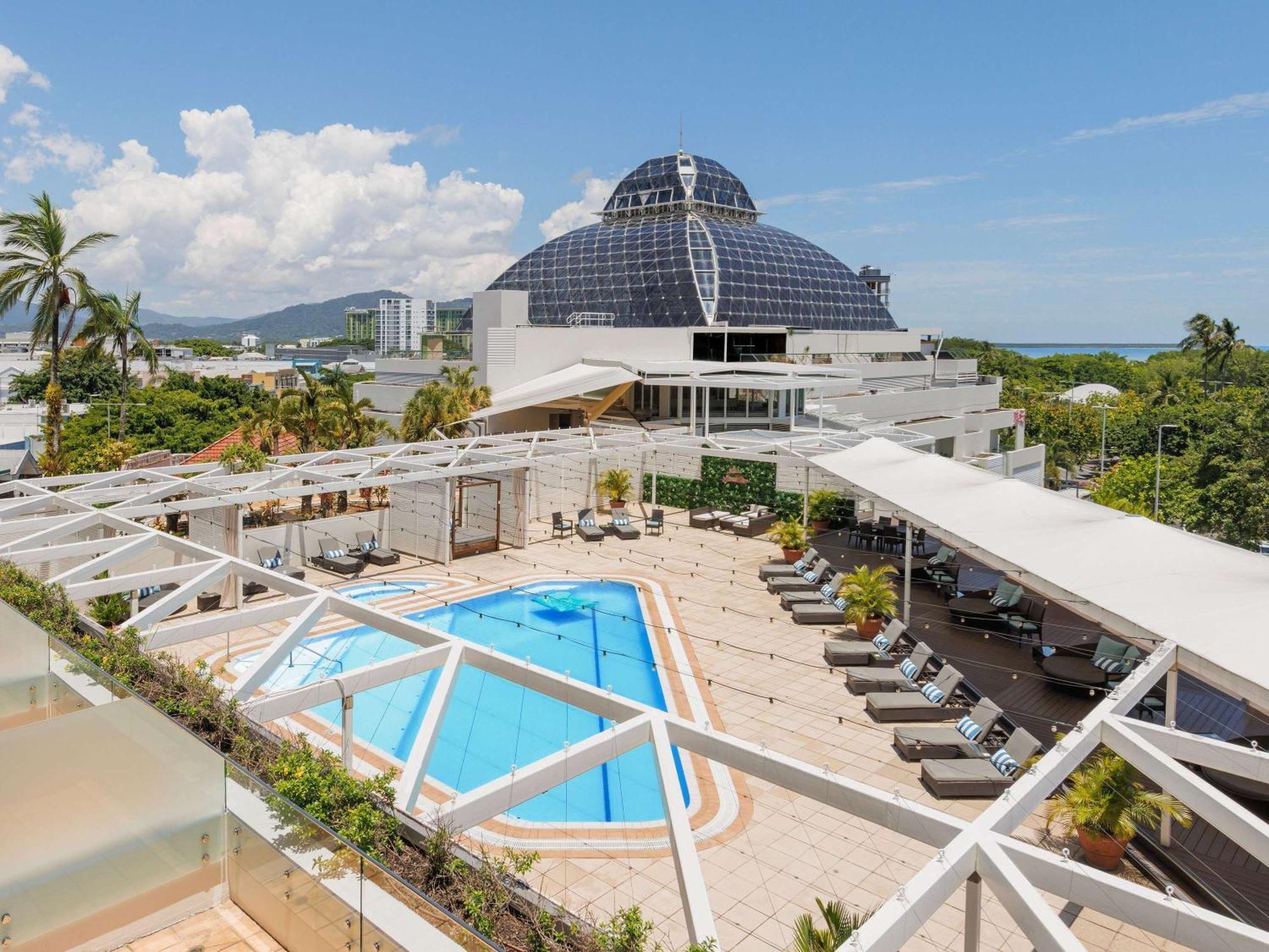 พูลแมน รีฟ โฮเทล คาสิโน Hotel แคนส์ ภายนอก รูปภาพ